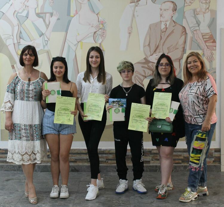 Ученици от СУ „Йордан Йовков“  финалисти на Национална университетска конференция