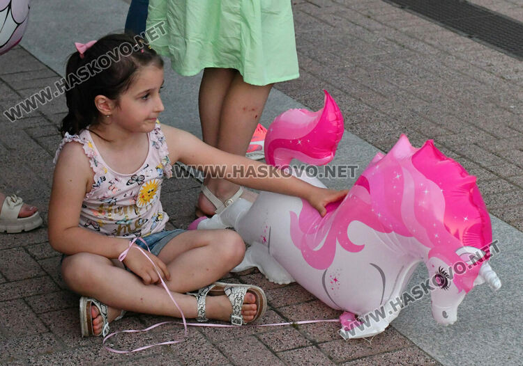 Заря в Хасково за Ботев и загиналите за свободата и независимостта на България  