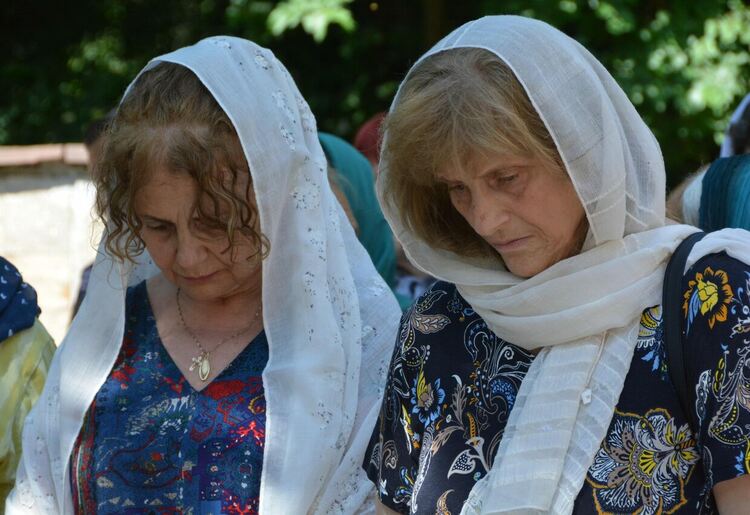 Занесоха на ръка иконата „Възнесение Господне“ до параклиса на Ямача