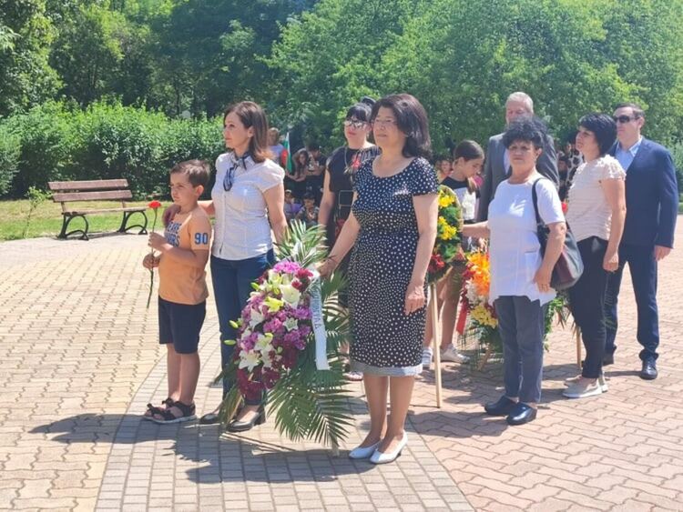 Димитровград почете Ботев и загиналите за Свободата на България