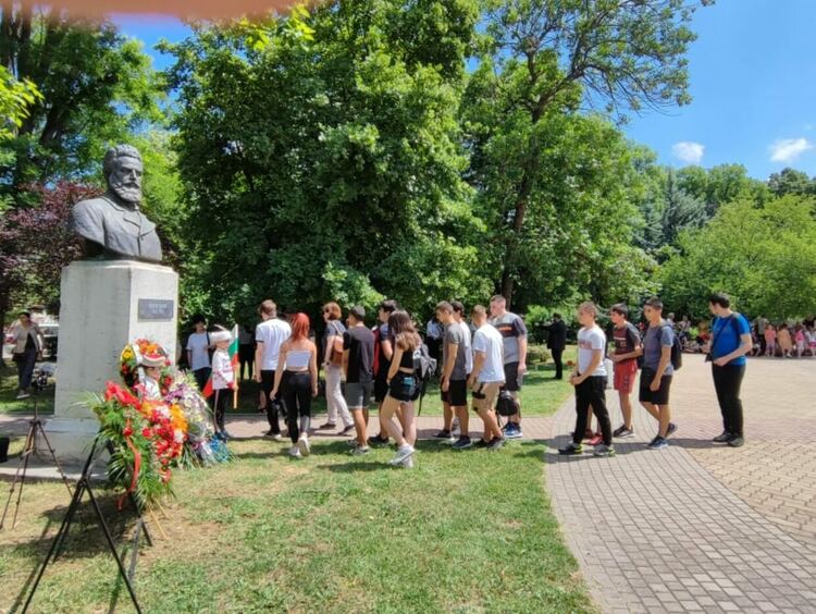 Димитровград почете Ботев и загиналите за Свободата на България