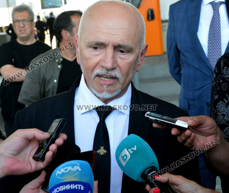 Увеличават капацитета на пропуск за камионите от Турция 