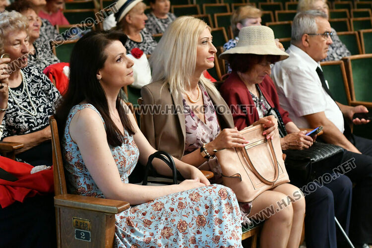 Започва  конкурсът за старата градска песен „С песните на Ари”