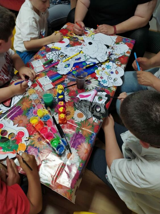 Празник с тема "Вълшебен и приказен детски свят" в Център за ранно детско развитие-Асеновград