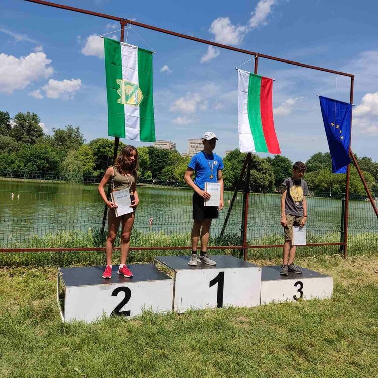 Куп медали за димитровградските деца от Националните ученически състезания по корабомоделизъм 