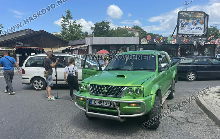 Фолксваген се блъсна в Мицубиши до Зеленчуковия пазар
