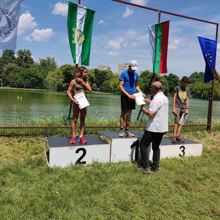 Куп медали за димитровградските деца от Националните ученически състезания по корабомоделизъм 