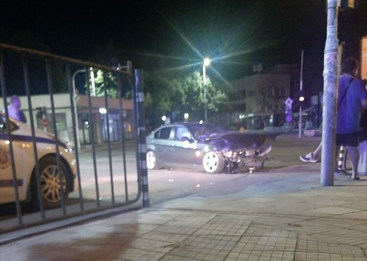 МВР: Водачът на БМВ-то е причинил катастрофата до Зеленчуковия пазар