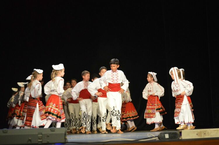 Емоции, забавление и детски смях съпътстваха откриването на детско-юношеския Международен фестивал &bdquo;Арлекин&ldquo; 