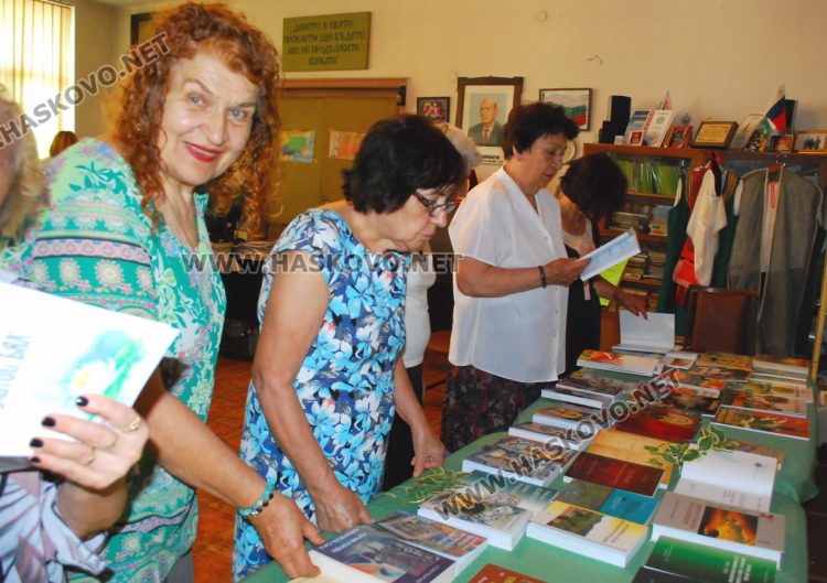 Тракийци изпращат българска литература за децата от Неделните училища в Одрин и Истанбул