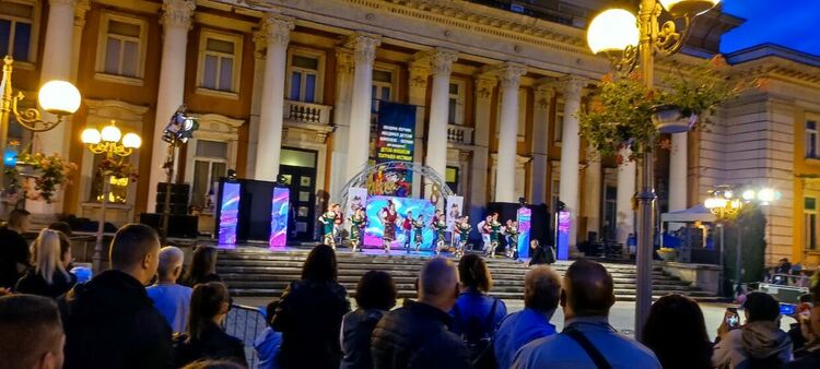 Емоции, забавление и детски смях съпътстваха откриването на детско-юношеския Международен фестивал &bdquo;Арлекин&ldquo; 