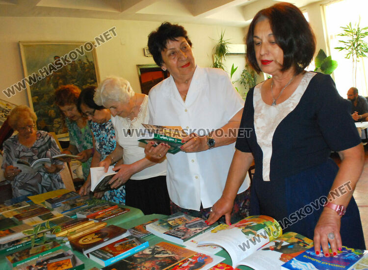 Тракийци изпращат българска литература за децата от Неделните училища в Одрин и Истанбул