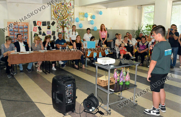 Ученици представиха решенията си  по еко проблеми 