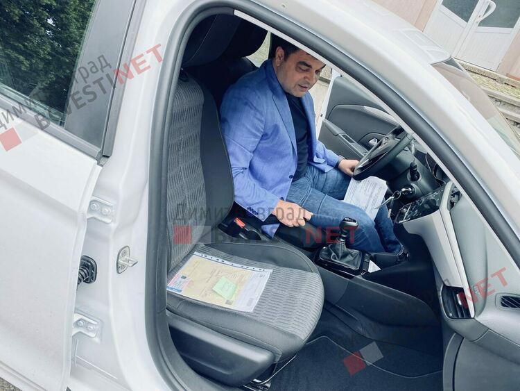 Нов лек автомобил за МБАЛ "Света Екатерина"