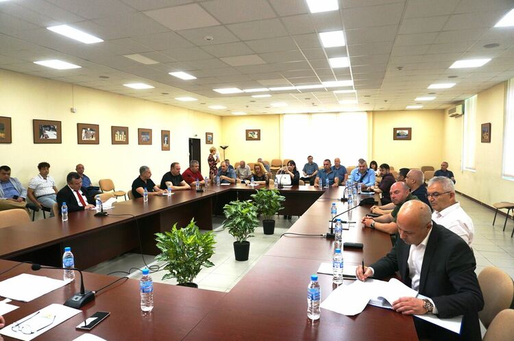 Катя Панева иска регулярни отчети за ВиК инвестициите във всяка община в Хасковско