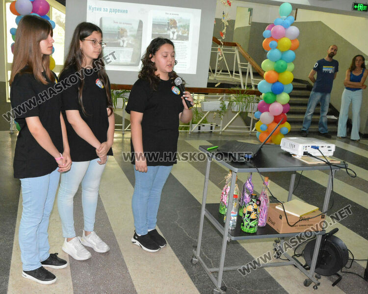 Ученици представиха решенията си  по еко проблеми 