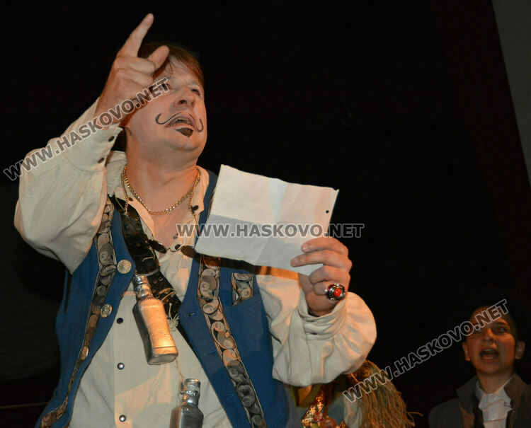 Презареждане: „Дванайсета нощ“ на Хасковска сцена