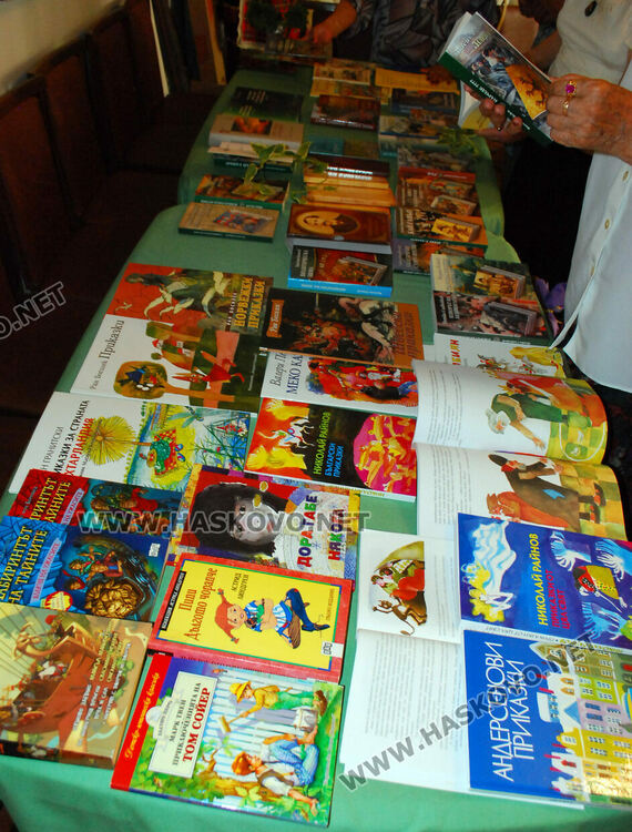 Тракийци изпращат българска литература за децата от Неделните училища в Одрин и Истанбул