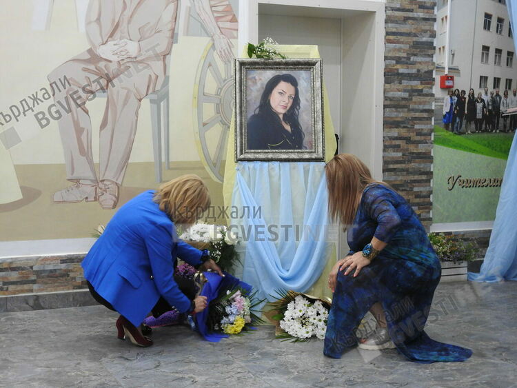 „Денят на Нели”-още един празник на доброто, за който младата поетеса мечтаеше