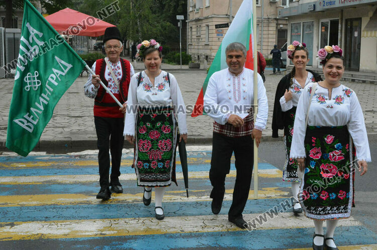 900 фолклористи във фестивала „Хайдушка софра“ в Хасково
