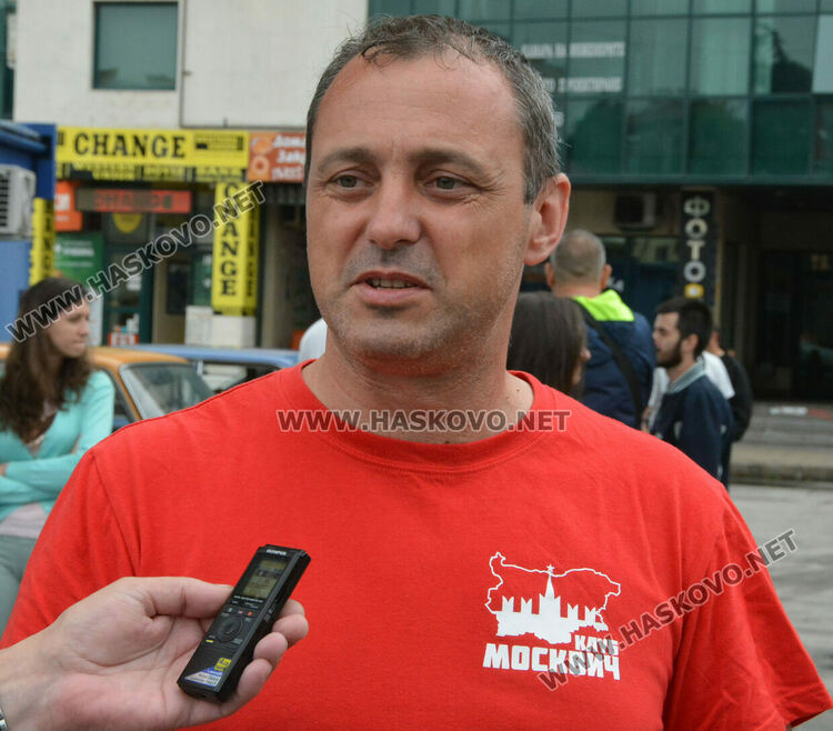 Национален събор на ретро коли Москвич в Хасково