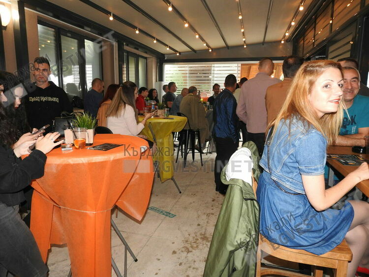 Щур купон на Джаз феста в Кърджали, фенове на музиката на крак пред талантите