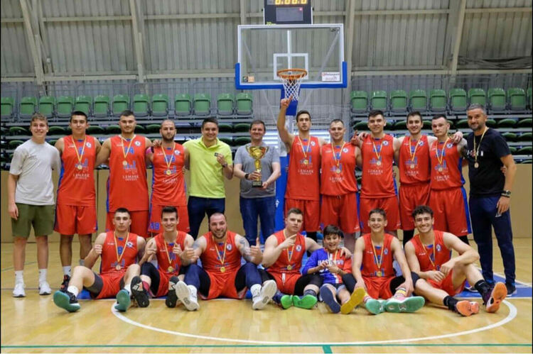 Баскетболистите на Хасково отново са шампиони