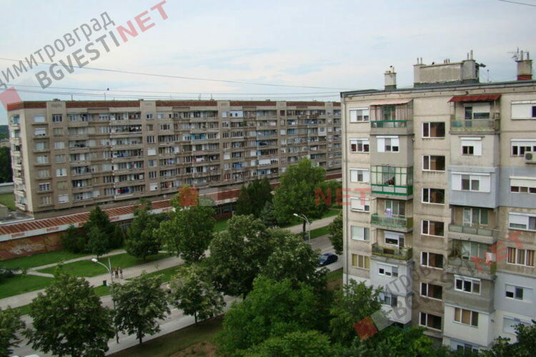 Собствениците трябва да инвестират в енергийно обследване, за да се наредят на опашката за "саниране", но резултатът не сигурен