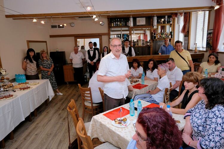 Гимназията по туризъм демонстрира иновативни уроци пред гости от три училища