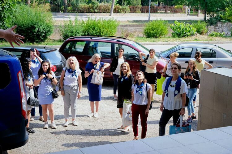 Гимназията по туризъм демонстрира иновативни уроци пред гости от три училища