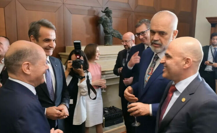 Албанският премиер представи северномакедонския като "премиер на бъдещата Западна България"