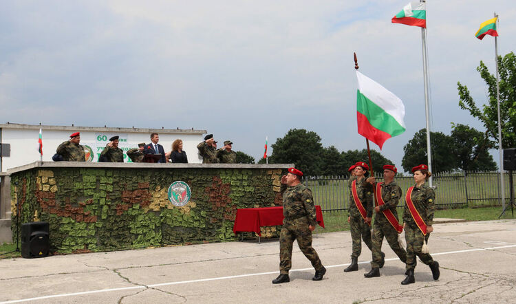 Паметен знак за 60 г. на Учебен полигон &bdquo;Корен&ldquo;, отличиха военнослужещи
