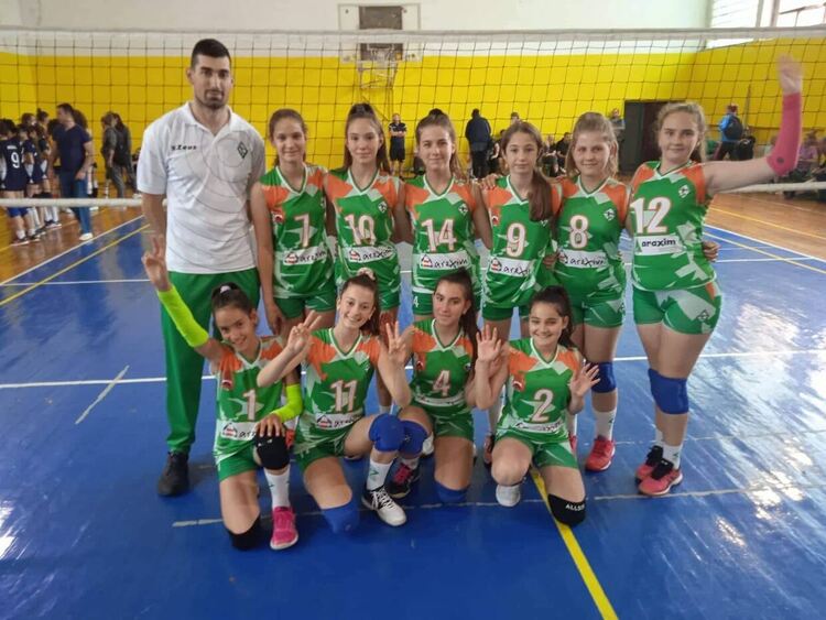 Децата от волейболен клуб  "Родопа" Смолян, жънат успех след успех