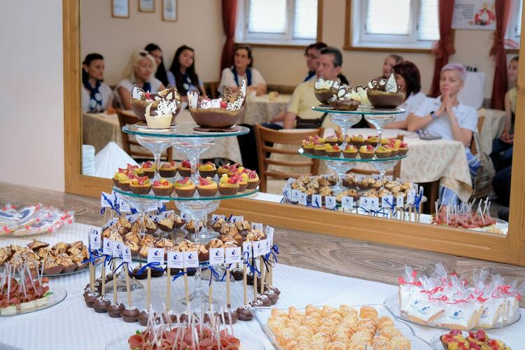 Гимназията по туризъм демонстрира иновативни уроци пред гости от три училища