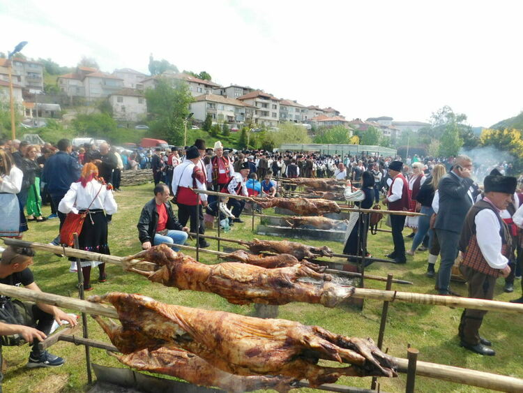 Тази вечер по еТВ нов епизод на "От мерак" ви среща с гайдари и чевермеджии 
