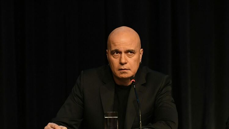 Слави Трифонов: Депутатите, които ще напуснат групата на ИТН, вероятно са купени с пари и постове