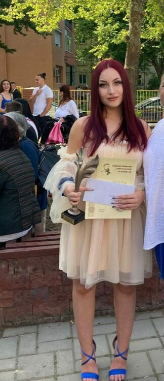 Никол Славова