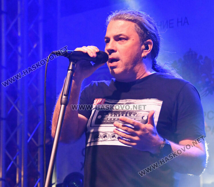 Министър Атанасов: От Хасково започна любовната ми афера с театъра, която ще продължи докато съм жив