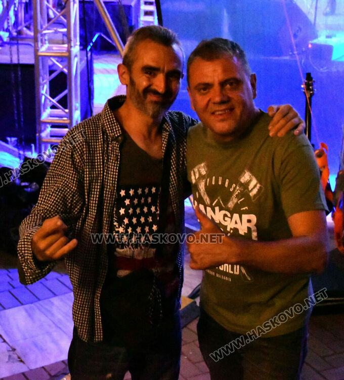 Министър Атанасов: От Хасково започна любовната ми афера с театъра, която ще продължи докато съм жив