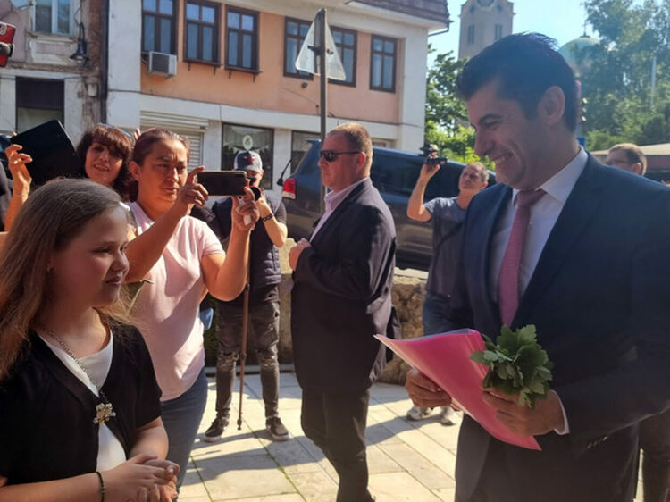 Отивам до Баку, за да потвърдим количествата азерски газ, обяви Кирил Петков