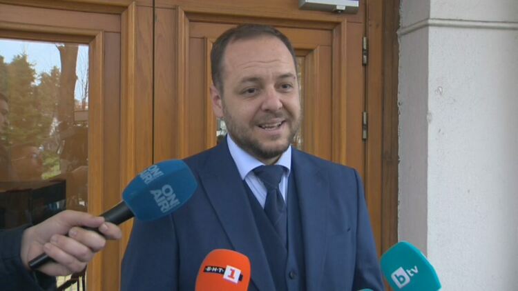 "Демократична България" няма да подкрепи вота на недоверие, нови избори ще ни вкарат в политическа криза