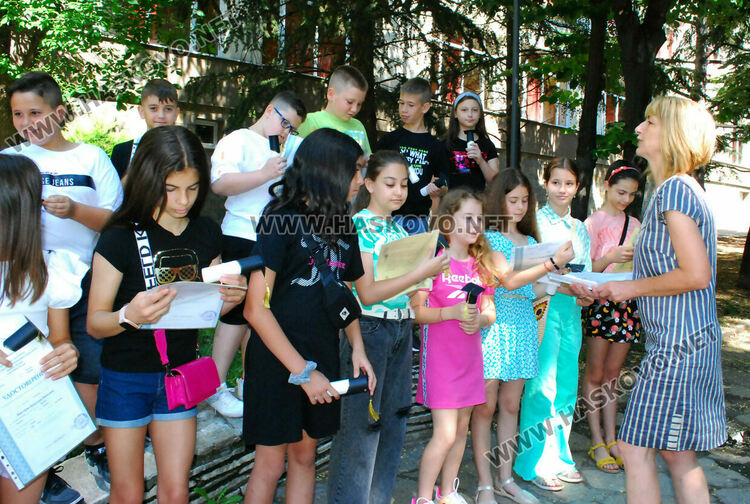 За  4А клас от училище „Иван Рилски“ най-важните уроците са между редовете