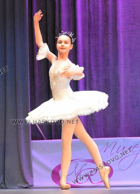 Танцово вълшебство на три сцени в Хасково