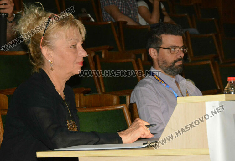 Танцово вълшебство на три сцени в Хасково