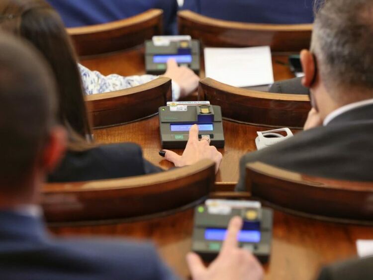 Парламентът прие на първо четене актуализицята на държавния бюджет за 2022 г.