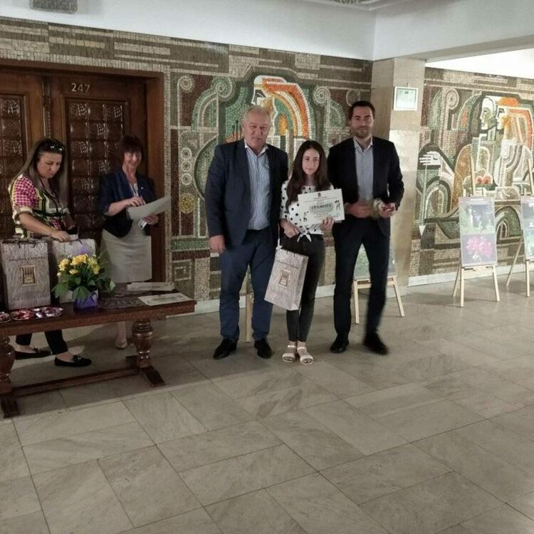 Наградиха участниците от фотопленер, посветен на Празника на обединения град Смолян