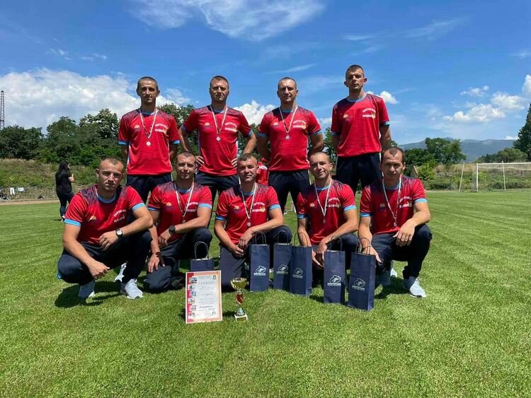 Отборът на РДПБЗН-Кърджали взе сребро от национален турнир по пожароприложен спорт