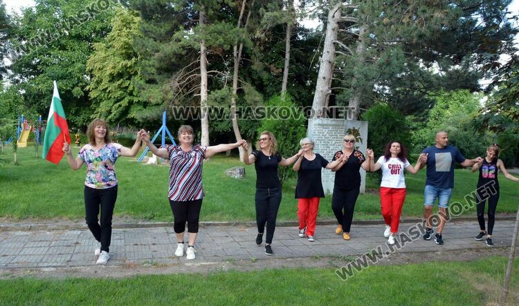 В с.Орлово завъртяха 250-тото неделно хоро