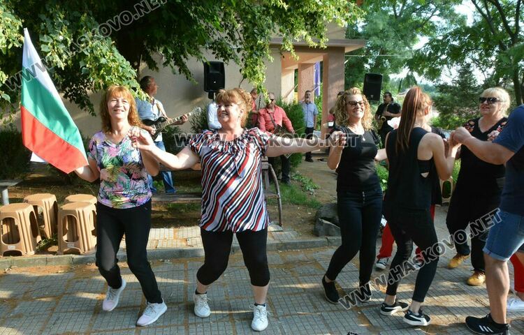 В с.Орлово завъртяха 250-тото неделно хоро