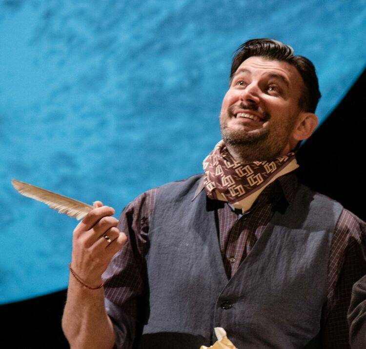 Ирини Жамбонас и Владислав Виолинов с ннаградите за Поддържаща роля от „Театър, обичам те!“